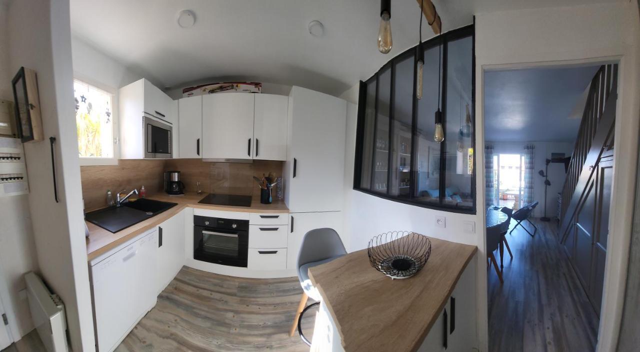 Villa Aux Capellans Sur La Marina Pour 4 Personnes - Vue Marina - Parking - Plage A 5 Min A Pied 圣西普里安 外观 照片