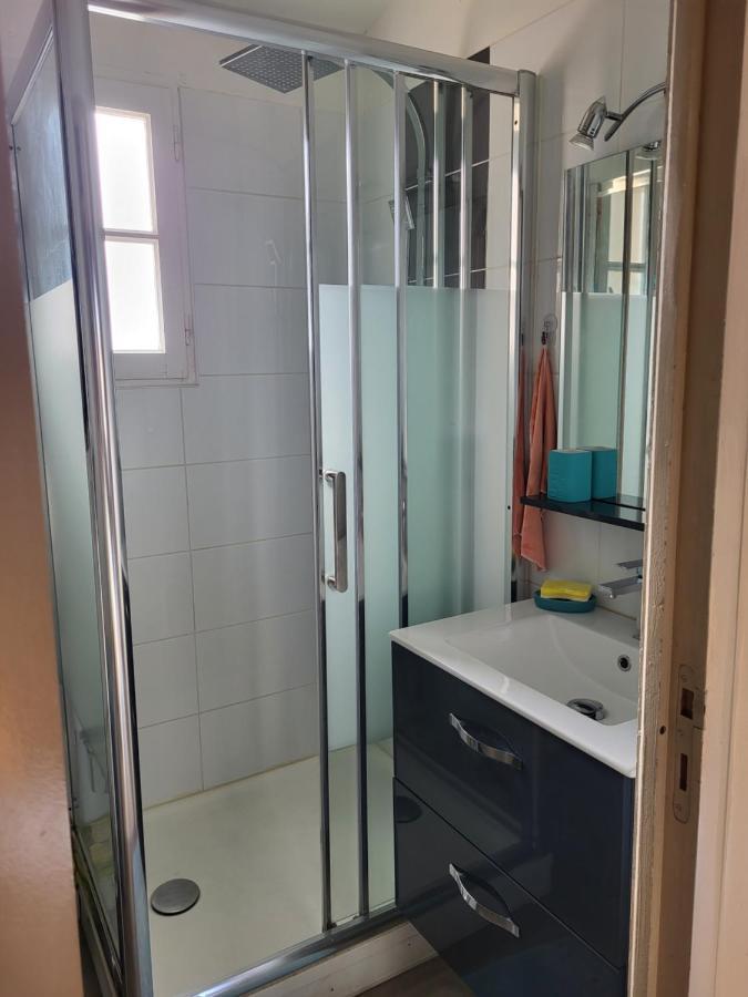 Villa Aux Capellans Sur La Marina Pour 4 Personnes - Vue Marina - Parking - Plage A 5 Min A Pied 圣西普里安 外观 照片